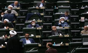 پیشنهاد شرط «اشتهار به ثبات در اعتقاد به ولایت مطلقه فقیه» برای نامزدهای ریاست‌جمهوری رای نیاورد
