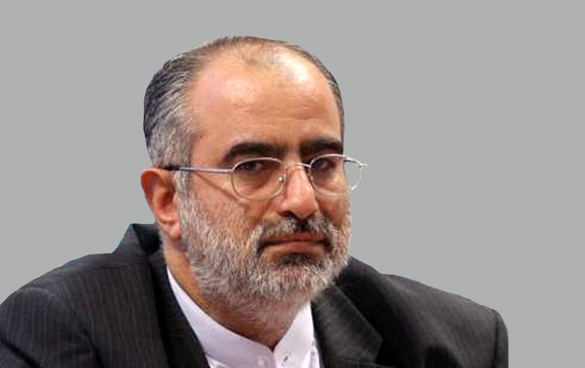 حسام الدین آشنا: ای کاش رئیس جمهور فیلم دیدارهای غیررسمی خود را منتشر کند