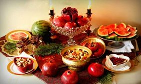 تزیین سفره شب یلدا ساده و سنتی!