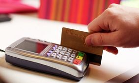 دردسر جا گذاشتن کارت بانکی در مغازه