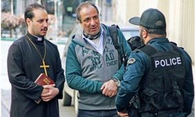 انتقاد نماینده ارامنه در مجلس از فیلم اکسیدان: لباس روحانیت ما را به سخره گرفتند؛ این هنجارشکنی است/ تشبیه اکسیدان به اقدام نشریه شارلی ابدو