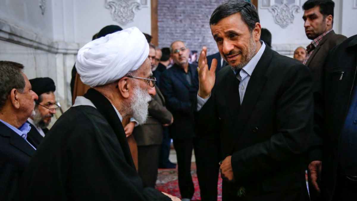 احمد زیدآبادی: عبور شتر از سوراخ سوزن، آسان‌تر از عبور احمدی‌نژاد از صافی شورای نگهبان است