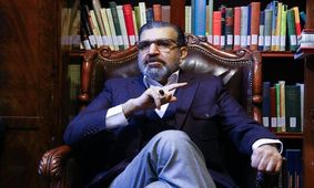 کنایه صادق خرازی به دولتی‌ها / زلزله‌زدگان را رها نکنید