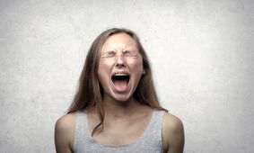 پرخاشگری نوجوانان: علل و راهکارهای پیشگیری/ توصیه‌هایی به والدین