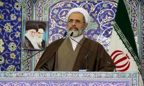 دیدن مردم در صف مرغ انسان را آتش می زند