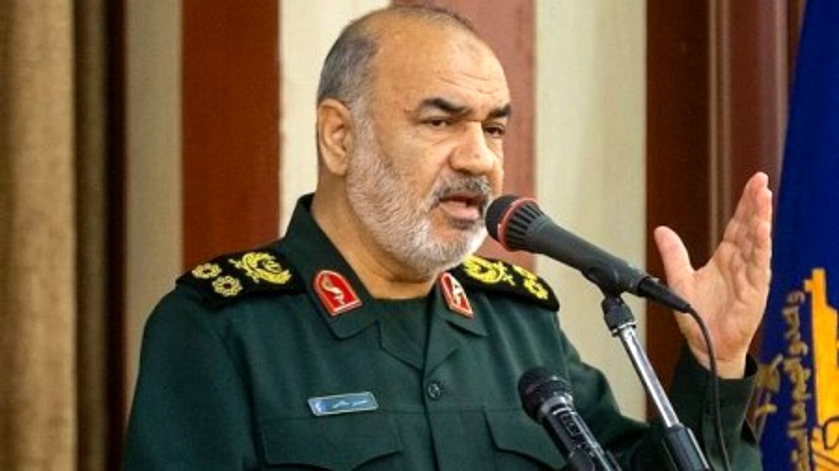 سردار سلامی: سپاه با همه امکانات برای مبارزه با کرونا به میدان بیاید