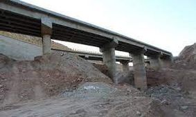 آخرین وضعیت احداث پل‌ های بزرگ «کنجان‌چم» درمحور ایلام- مهران