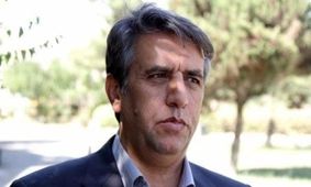یک اصلاح‌طلب: رأی ندادن، بازی در زمین تندروهاست/ اقتدارگراها می خواهند مردم را از صندوق‌های رای دور کنند، ما باید برگردانیم