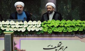 درهای مجلس به روی مقامات باز شد/ خوش‎وبش‌های مهمانان تحلیف در بهارستان