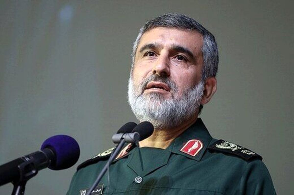سردار حاجی زاده: می‌توانیم روزگاری را رقم بزنیم که اگر اراده کردیم، امریکا را تحریم کنیم