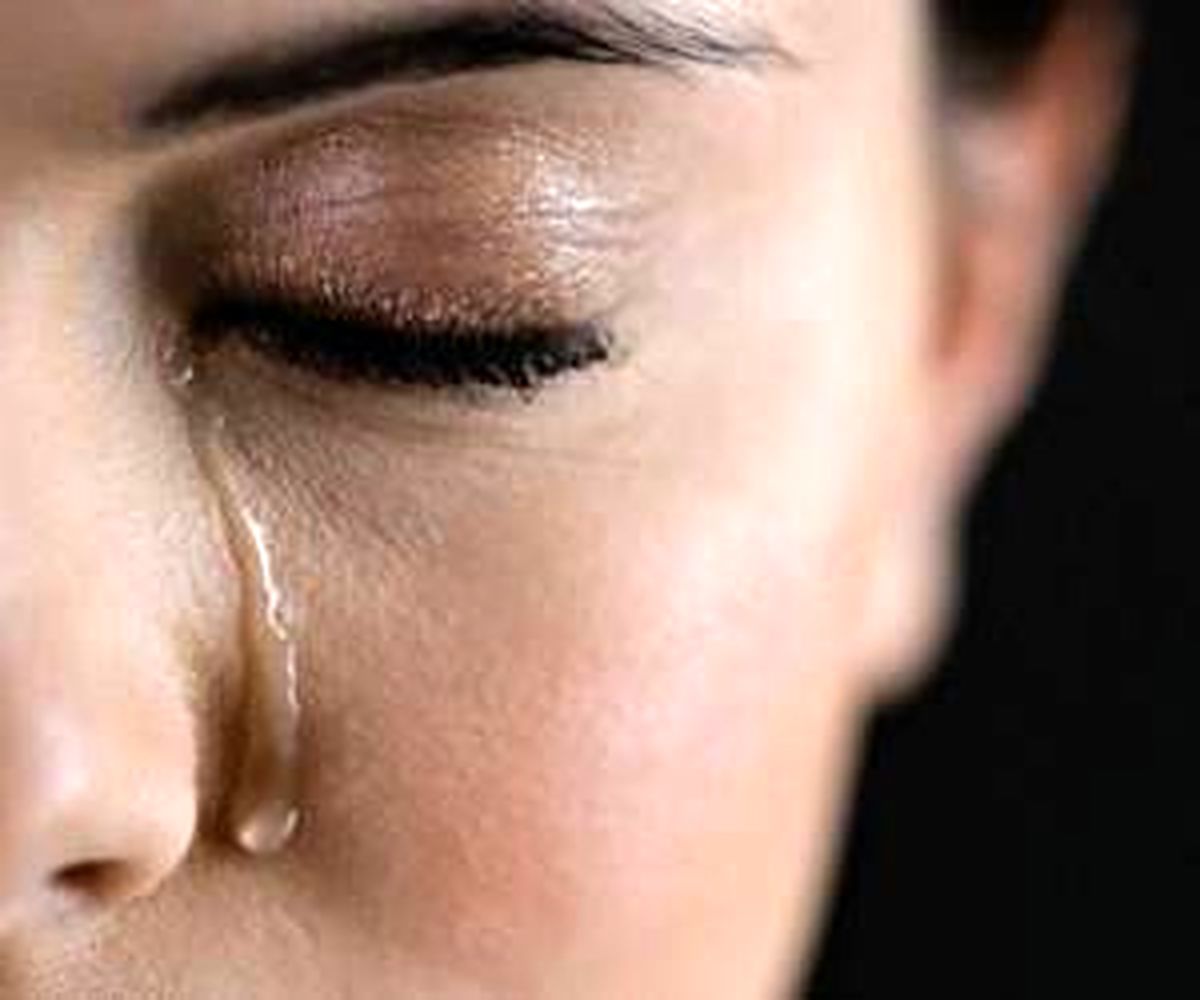 به 6 دلیل افرادی که گریه می کنند قوی ترند