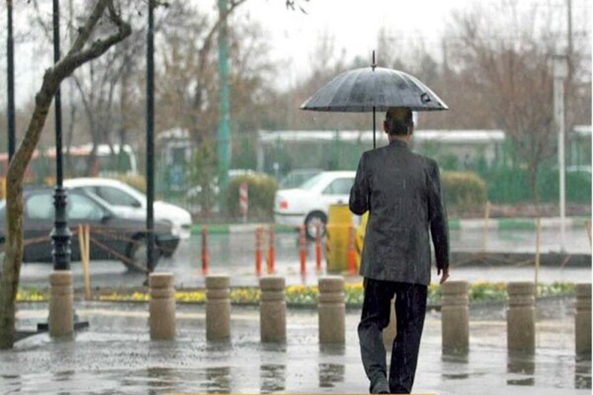 باران و رعد و برق در بیش از ۱۰ استان کشور