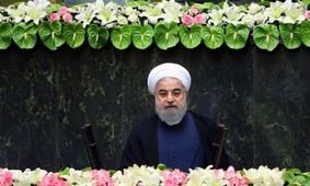حاشیه های صحبتهای روحانی در مجلس / شوخی رئیس جمهور با وزرای اقتصاد / کنایه روحانی درباره فیلتر تلگرام / چرا کابینه دوازدهم وزیر زن ندارد؟