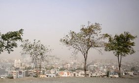 وزش باد شدید در خراسان رضوی/ کاهش دما از فردا 