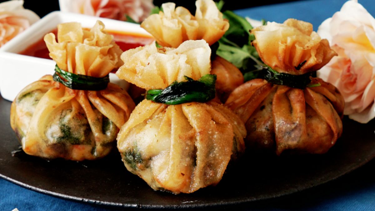 طرز تهیه دامپلینگ میگو یک غذای چینی خوشمزه