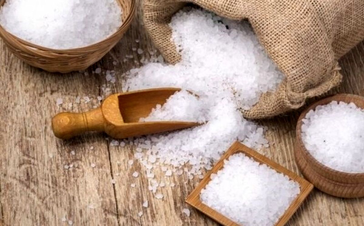 نحوه استفاده از نمک دریا و جوش شیرین برای اسکراب پوست