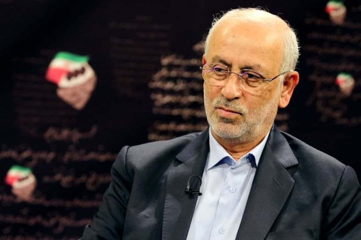 بدون یک ریال بودجه دولتی می توانیم کشور را اداره کنیم/ می توانیم به راحتی نفت بفروشیم اما زنگنه می گفت نمی توانیم
