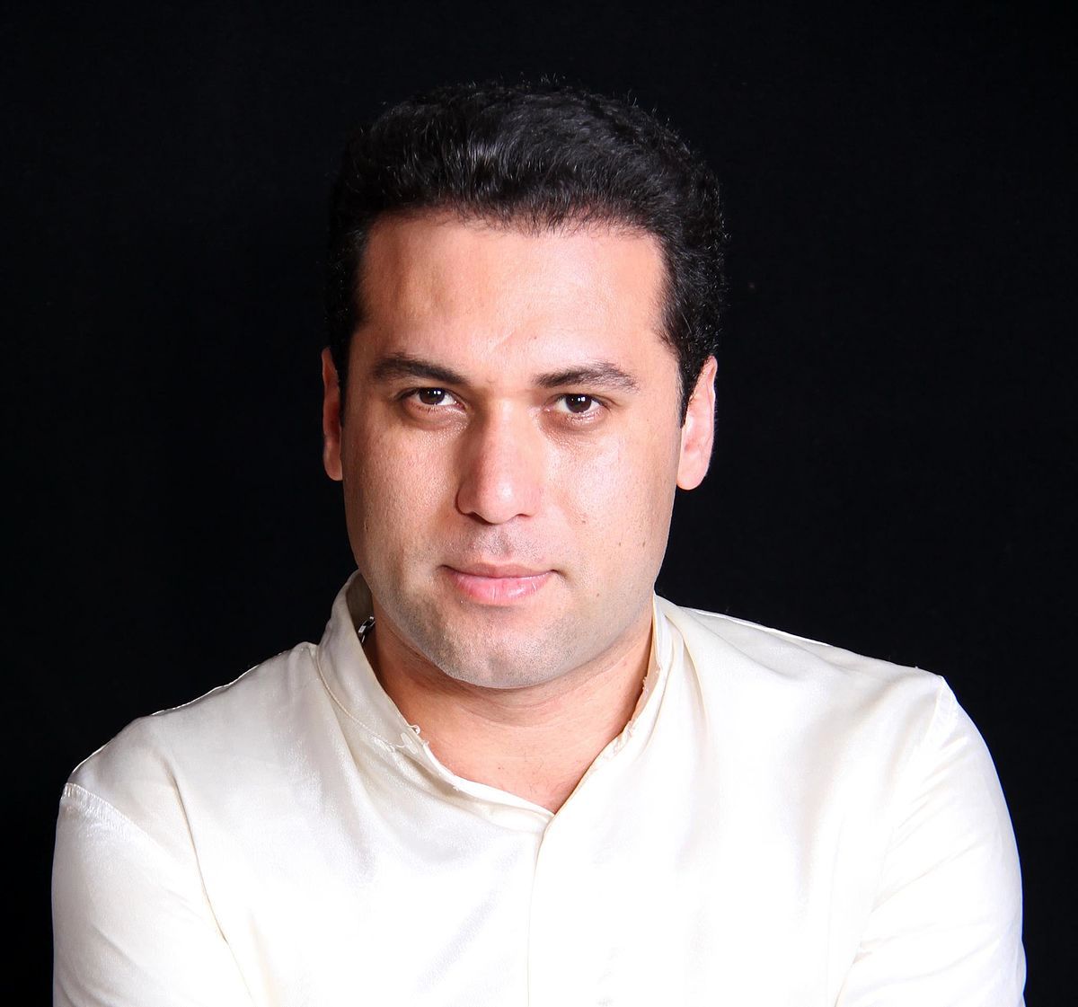 موسیقی «شعر» را به دل جامعه می‌برد
