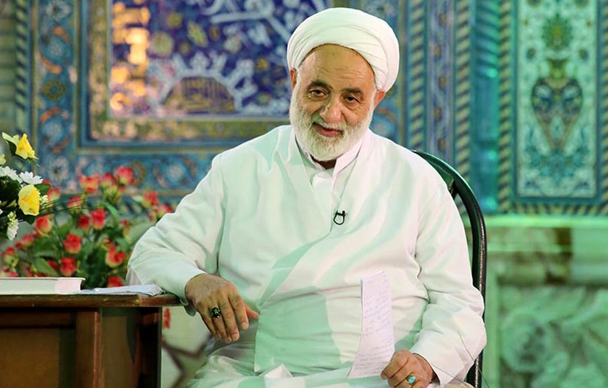 متاسفانه طلاب ما به خوبی تفسیر بلد نیستند و باید به این امر گریست/ سخنرانی‌ های کوتاه و یک دقیقه‌ ای در مساجد ترویج یابد