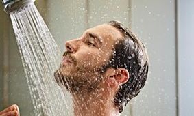 چرا دوش آب سرد برای بدن مفید است؟