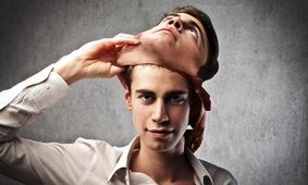 راه کارهایی برای تشخیص دروغ گو بودن فرد مقابل