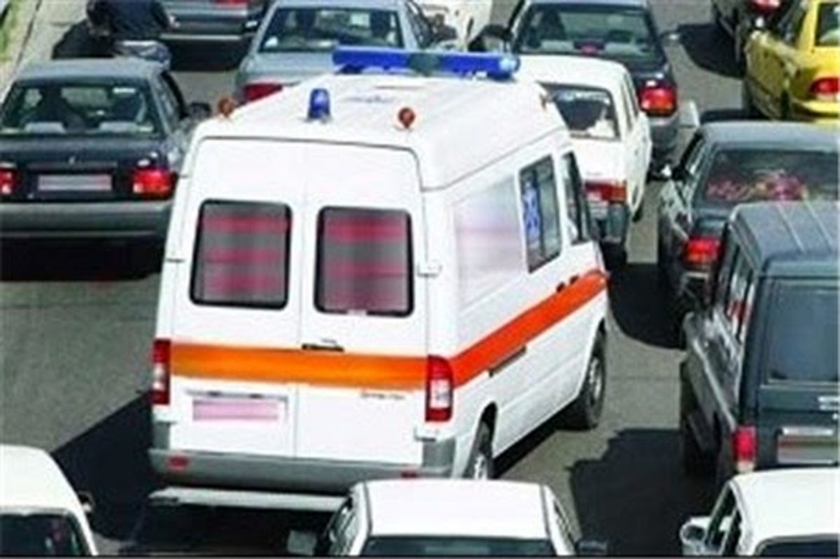 انتقاد پلیس از تردد اتوبوس‌ ها و آمبولانس‌ های آلاینده فاقد پلاک