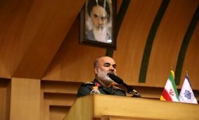 اگر ملل اسلامی در کنار هم بیایند مانند سیل استکبار را نابود می‌کنند/ دشمن در زمینه علوم شناختی یعنی رسانه و فضای مجازی، جنگ نرم دارد