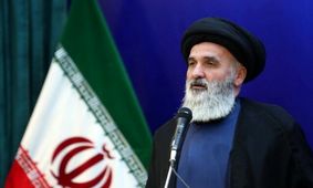 دشمنان در جبهه فرهنگی بدون حضور فیزیکی، با تکنولوژی نفوذ می کنند/ آنها ذائقه خانواده ها را تغییر می دهند