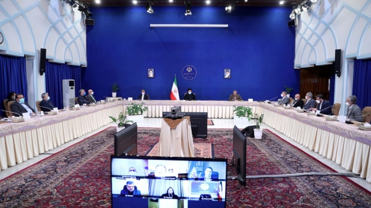 مسائل مالی و معیشتی معلمان یک بار برای همیشه باید حل شود