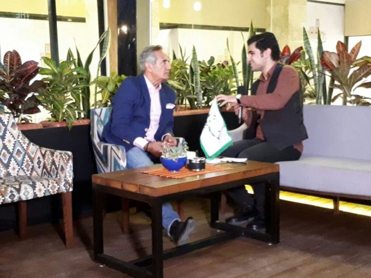 مجید مظفری در گفت و گو با خبرفوری:دولتی نیست که به فکر ما باشد/دیر به فکر داشتن شغل دوم افتادم