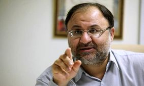  دخیل بستن به «لاک سیاه» جلوه‌ای از دین سکولار است/ فلسفه جمهوری اسلامی اجرای احکام شریعت بوده و افراد جامعه هم باید گوش به فرمان ولی فقیه باشند