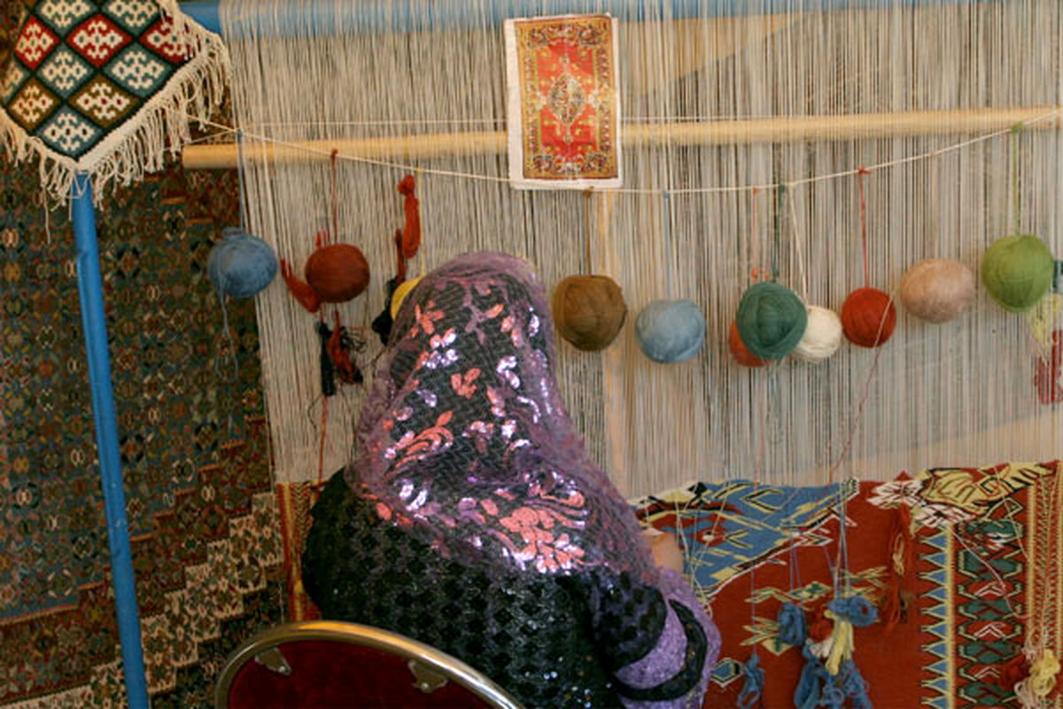 به دنبال ایجاد بازارهای مجازی در مشاغل خانگی هستیم