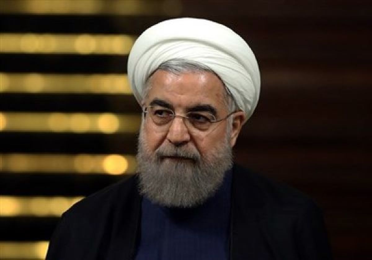 حمله تند خاتمی به روحانی