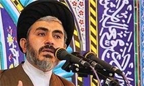 برخی به بهانه نبود آزادی بیان دست به حمایت از استکبار می‌زنند