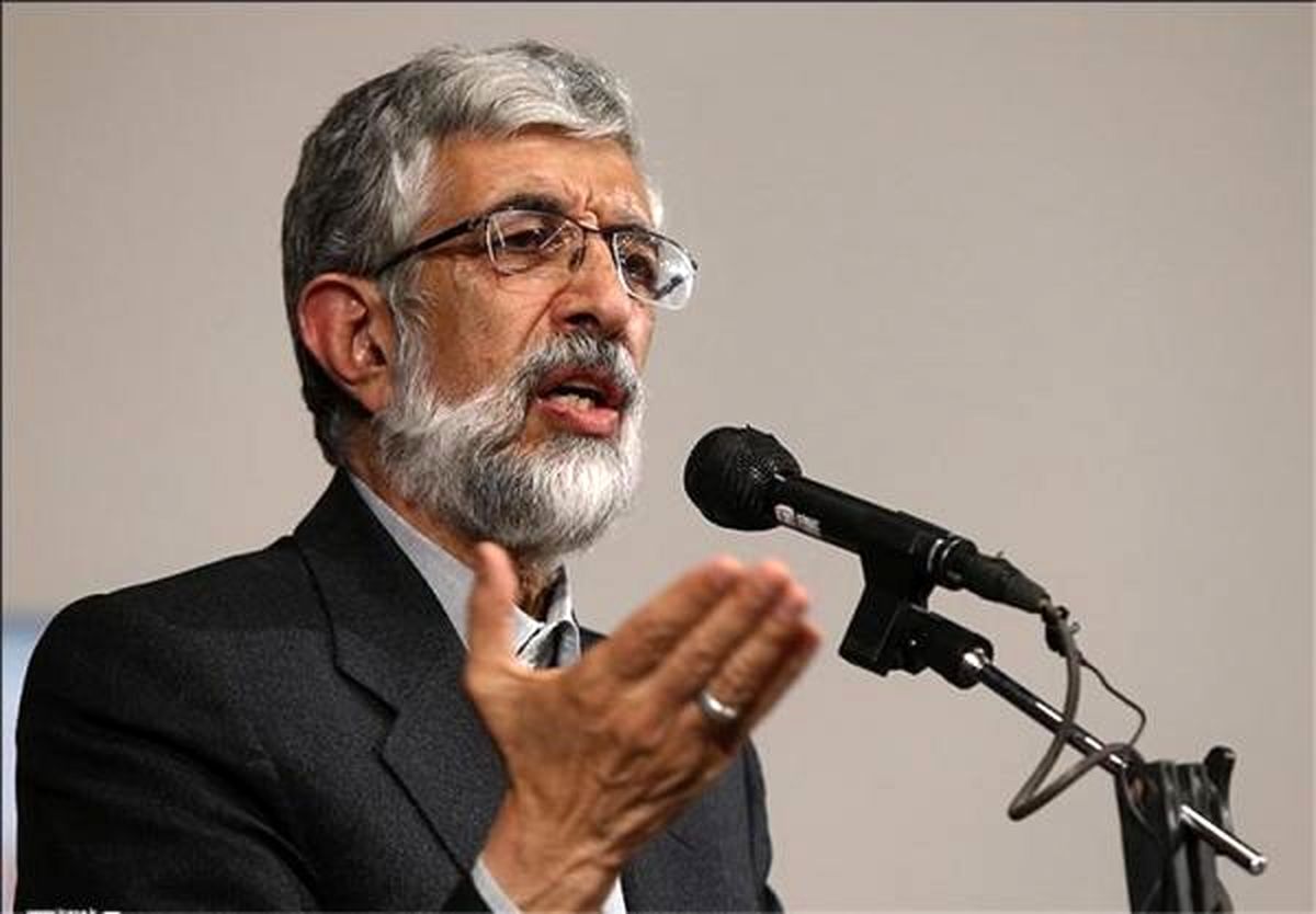 استاد سمیعی گیلانی شخصیتی جریان ساز در ادب و فرهنگ بود