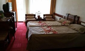ستاره هتل‌های ایران را کم کنید