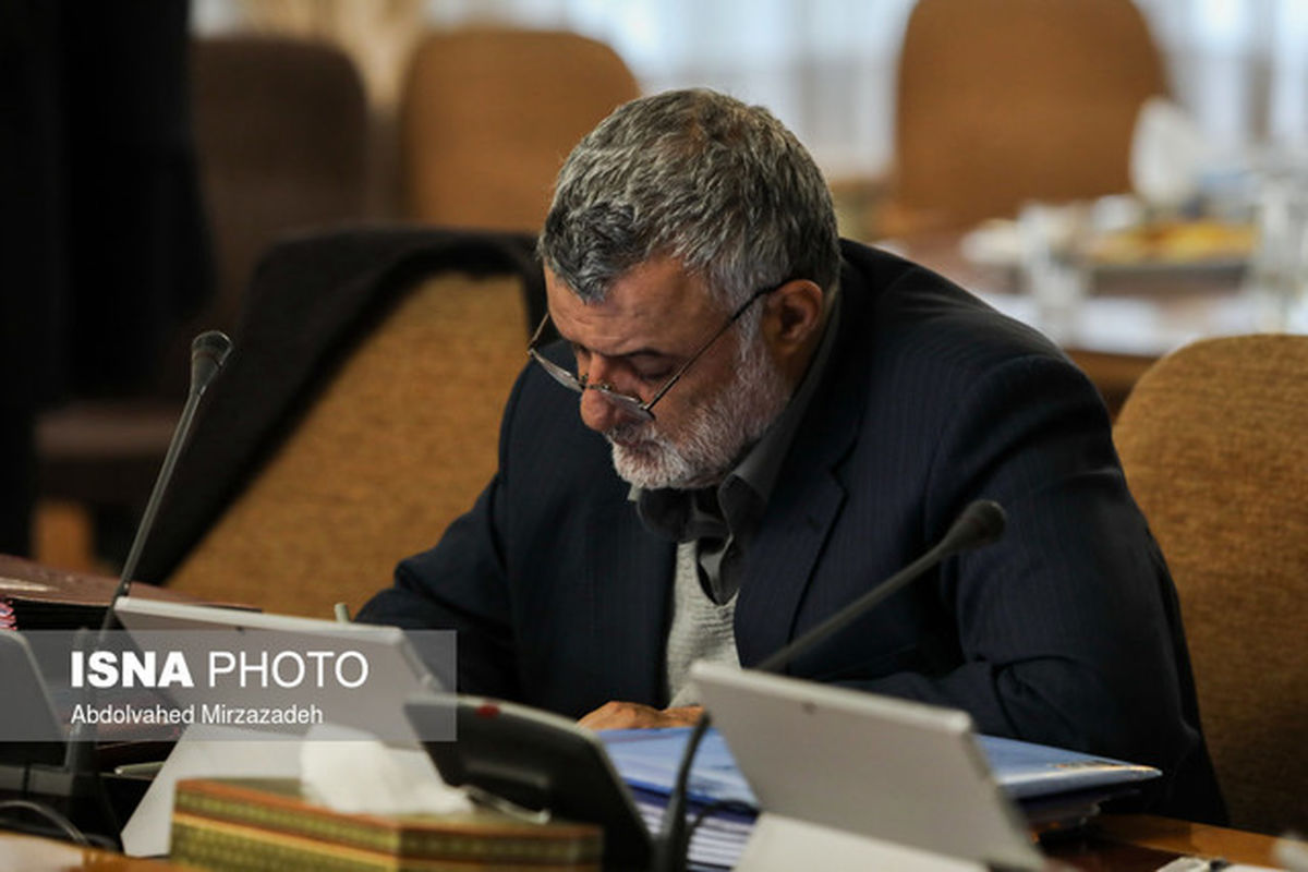 کدام نمایندگان برای استیضاح حجتی صحبت می‌کنند