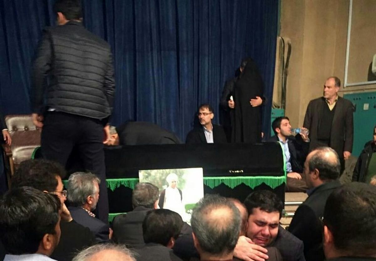 اولین تصویر از پیکر آیت‌الله هاشمی رفسنجانی در حسینیه جماران + عکس