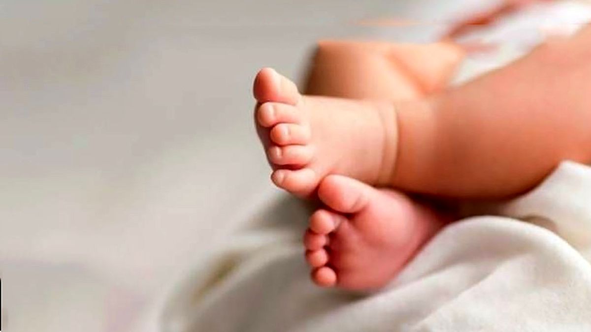 مرگ مرموز کودک ۸۱ روزه/ یک هفته در کنار جسد نوزادم عزاداری می‌کردم