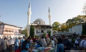 اردوغان سالانه ۳۵۰ امام جماعت برای تبلیغ به آلمان می‌فرستد