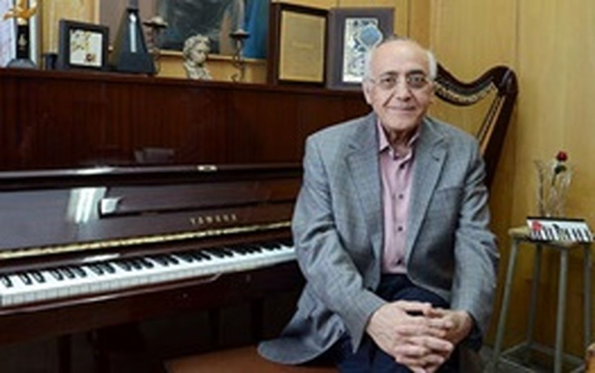 خاطره‌بازی با آثار یک خواننده قدیمی/ شبی جذاب و شاد که رهبر ارکستر خانه هنرمندان وعده داد