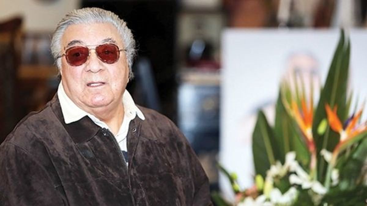 سنگ مزار گلپا نصب شد