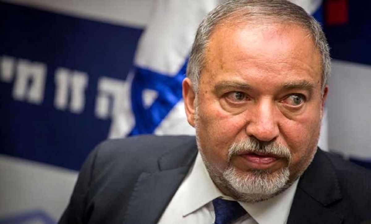 وزیر جنگ رژیم صهیونیستی: هیچ نیروی نظامی از حزب‌الله یا ایران در جنوب سوریه حضور ندارد