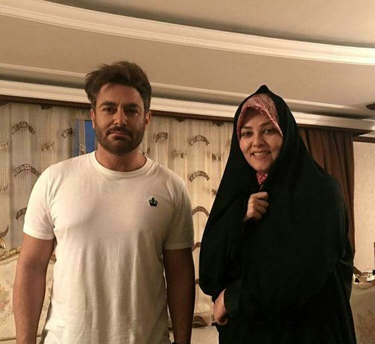 محمدرضا گلزار در منزل نوه امام خمینی! + عکس