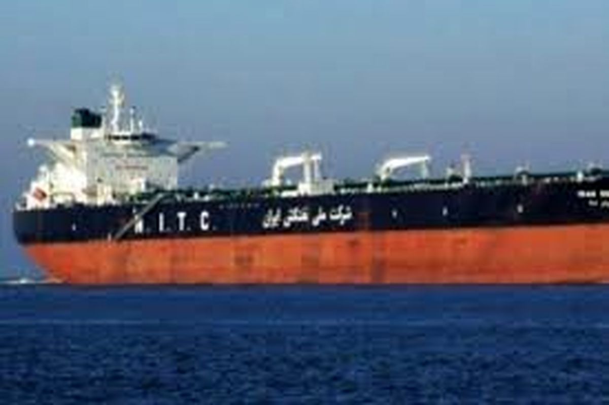 پهلوگیری نخستین کشتی نفتکش در بندر چابهار
