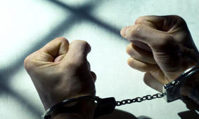بازیگر زن فیلم های غیر اخلاقی در بازگشت به ایران دستگیر شد + جزییات