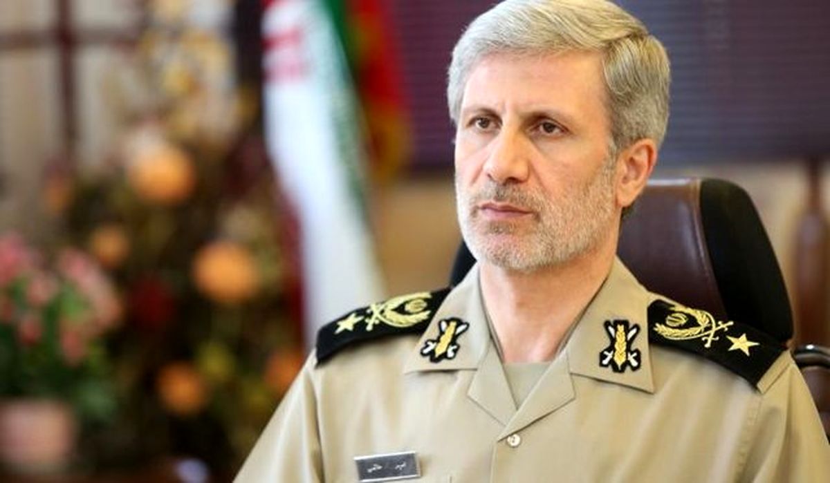 وزیر دفاع: توطئه استکبار جهانی در سوریه منطقه را دچار یک ناامنی طولانی می کرد