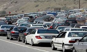 ریزش سنگ در جاده هراز ۴ مصدوم برجای گذاشت