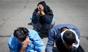 دستگیری اعضای باند سرقت منازل غرب تهران/ کشف دلار، طلا و سلاح از سارقان