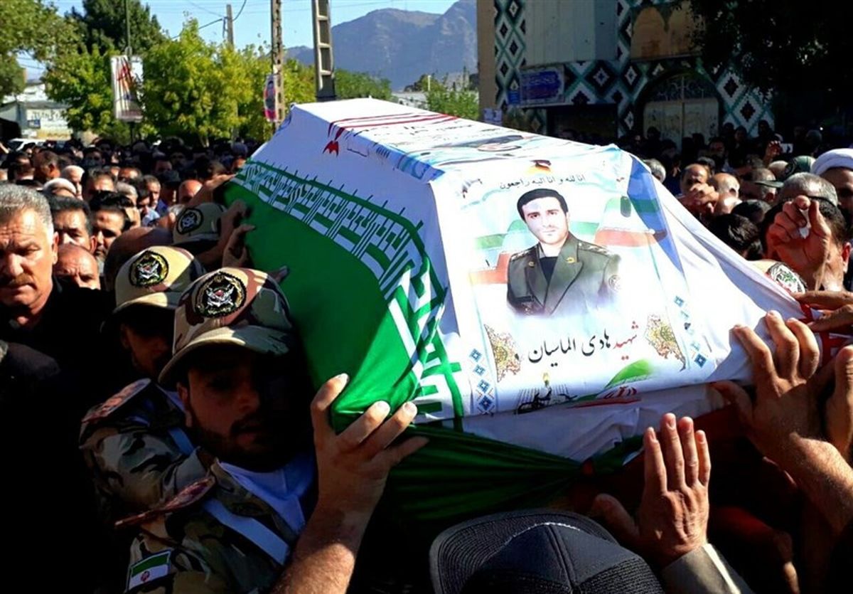 پیکر شهید "الماسیان" از شهدای حادثه تروریستی اهواز در لرستان تشییع شد